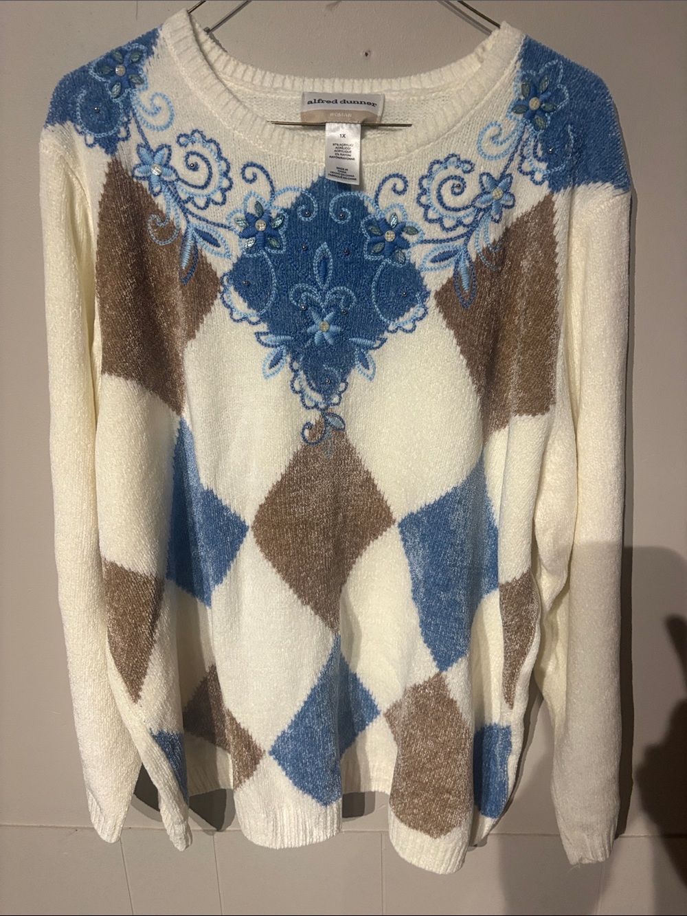 Alfred Dunner Cream Blue Brown Argyle Floral Crewneck Sweater